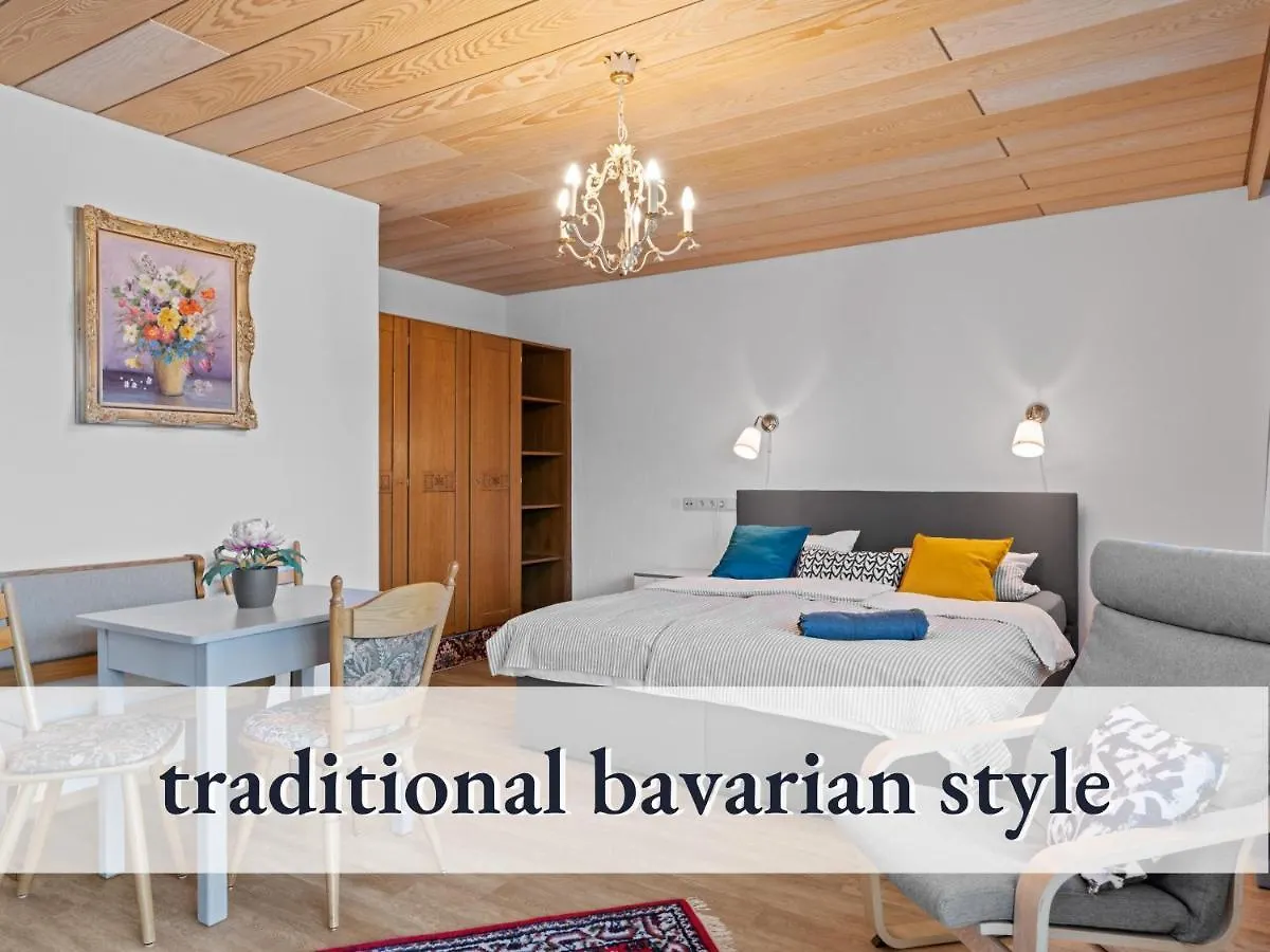 Hallo!-Apartment: Cozy City Center Stay with Sunny Balcony Bad Worishofen Apartment